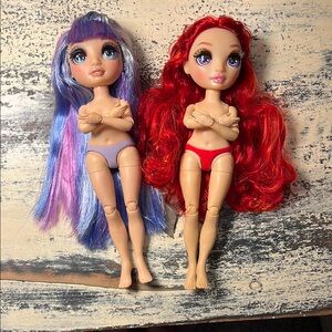 Rainbow High Dolls Violet Willow and Ruby Anderson - no clothes